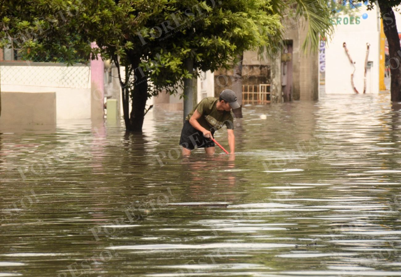 Onda Tropical 33 deja acumulados históricos de lluvia en Cancún
