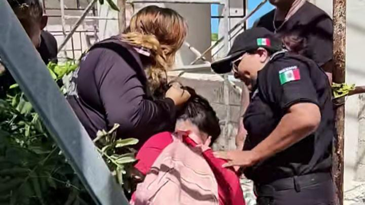 Policías municipales fueron alertados de que los sellos de clausura fueron retirados de la obra
