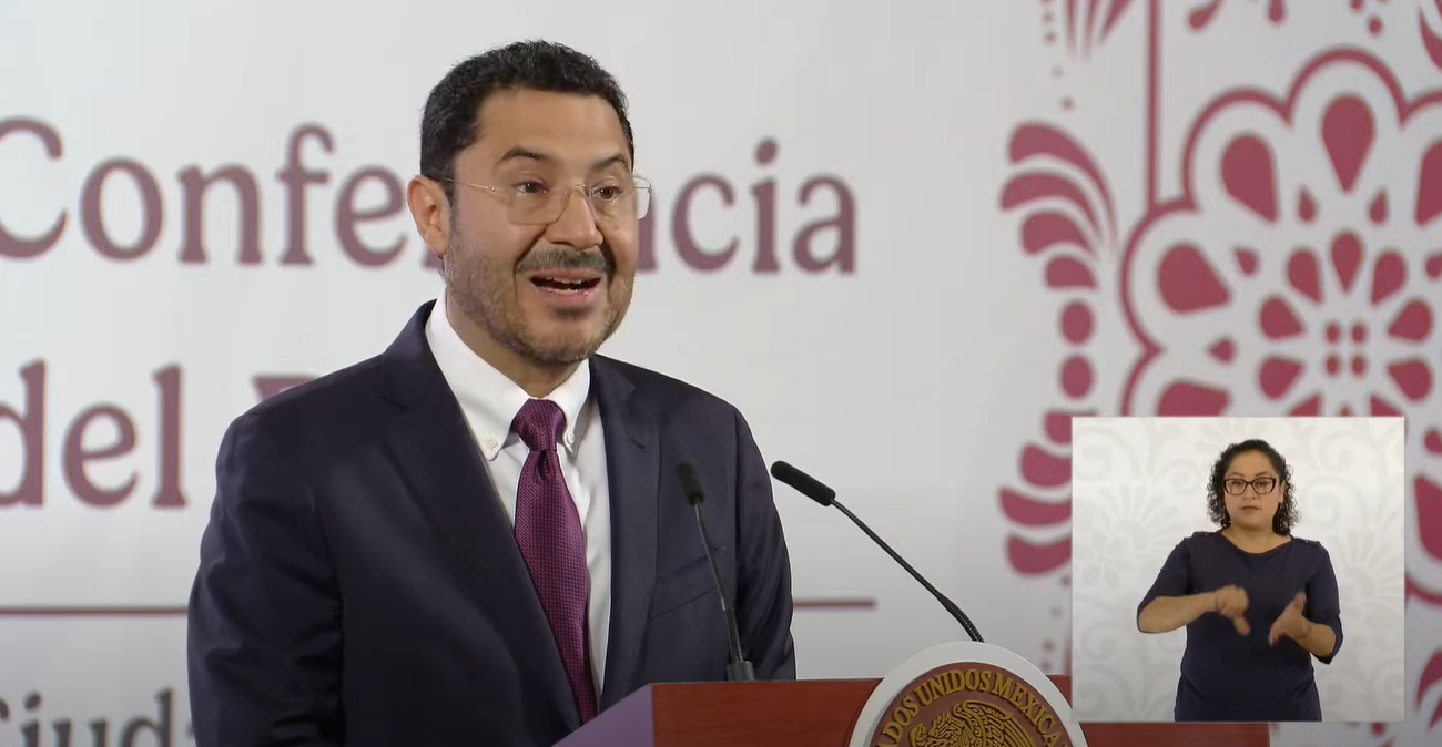 Martí Batres, titular del ISSSTE, anunció las obras de la UMF en Tixkokob Martí Batres, titular del ISSSTE, anunció las obras de la UMF en Tixkokob