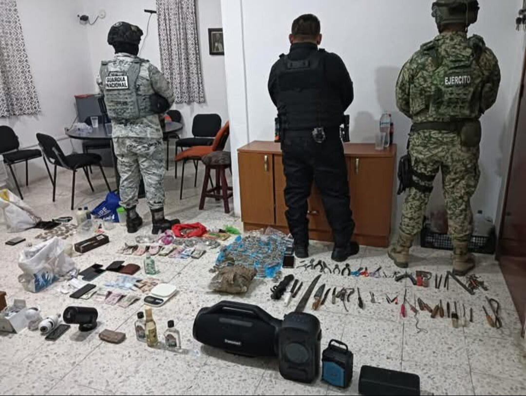 Víctor Hugo Lara Arias, director del centro penitenciario, fue cesado de sus funciones.