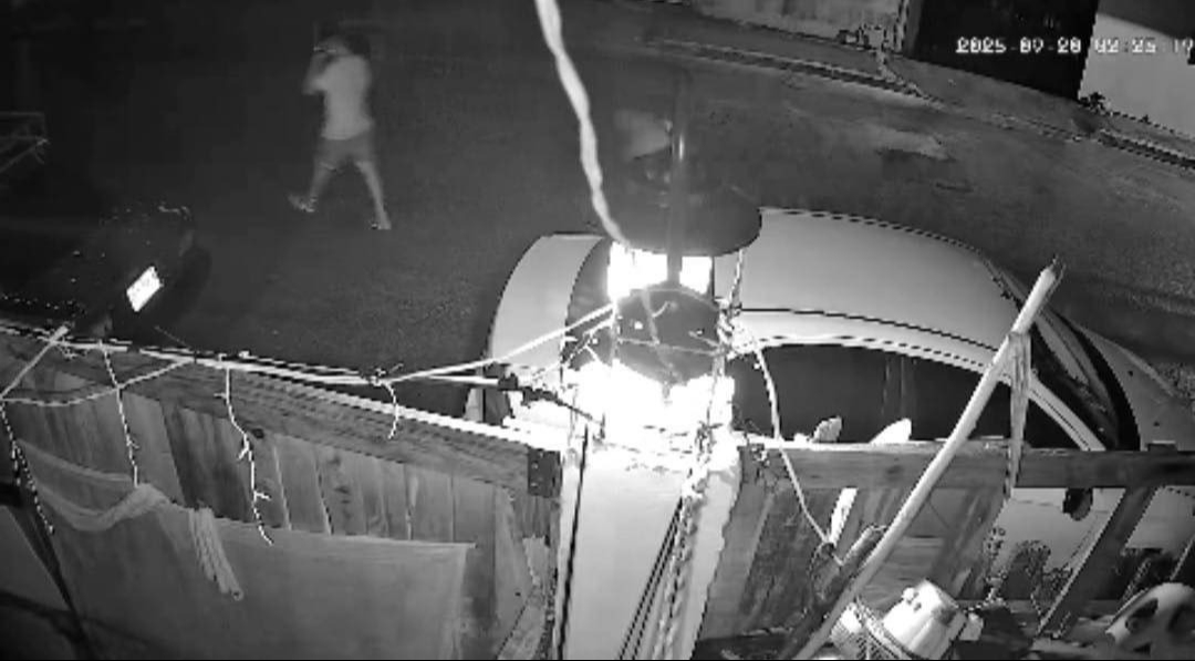 Sujetos roban la computadora de un vehículo privado en Chetumal Sujetos roban la computadora de un vehículo privado en Chetumal