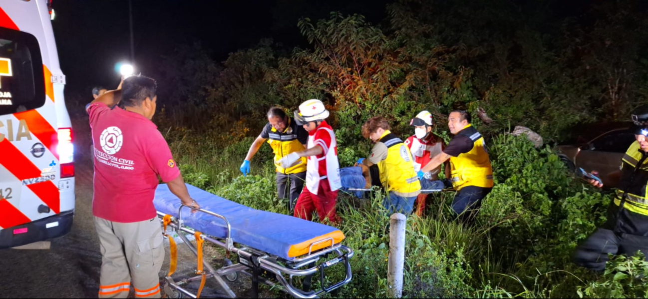 Los cuerpos de emergencia rescataron a las víctimas. Los cuerpos de emergencia rescataron a las víctimas.