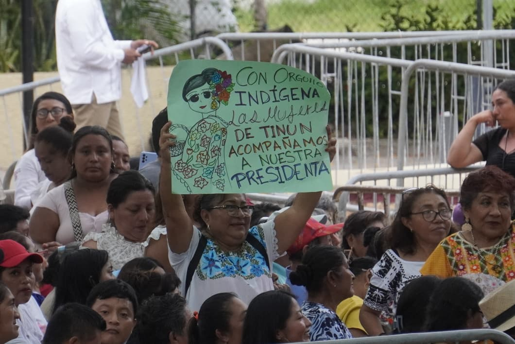 Los pueblos indígenas se hicieron presentes para agradecer el apoyo recibido este año Los pueblos indígenas se hicieron presentes para agradecer el apoyo recibido este año