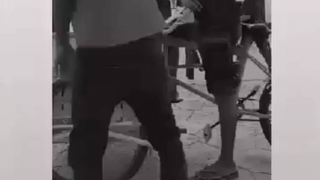 Menor golpea a persona con discapacidad en Seybaplaya y difunde vídeo en redes