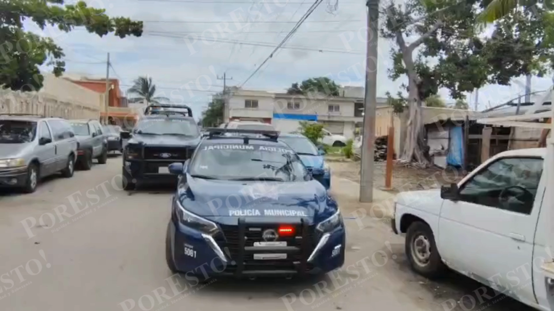 Hombre agrede a una mujer con arma blanca en Cancún; vecinos intervienen y terminan lesionados