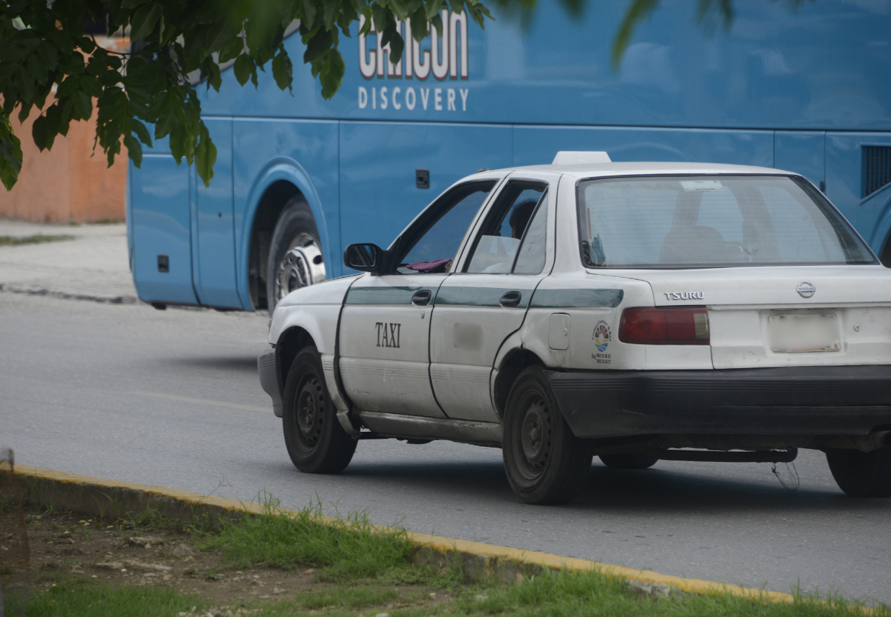 Una inspección muestra que los vehículos más viejos son los Nissan Tsuru