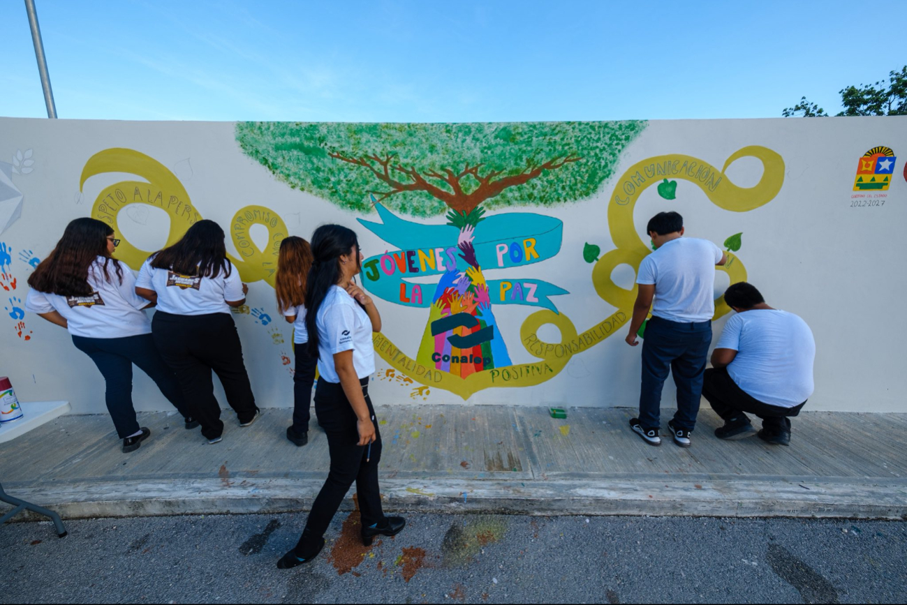 Ayer jueves en Cancún alumnos del CONALEP 4 fueron de los más de 30 mil jóvenes quintanarroenses que participaron