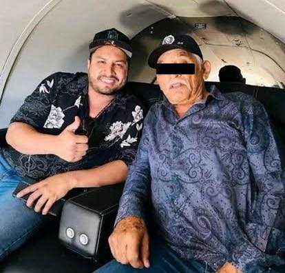 Julión junto a su padre