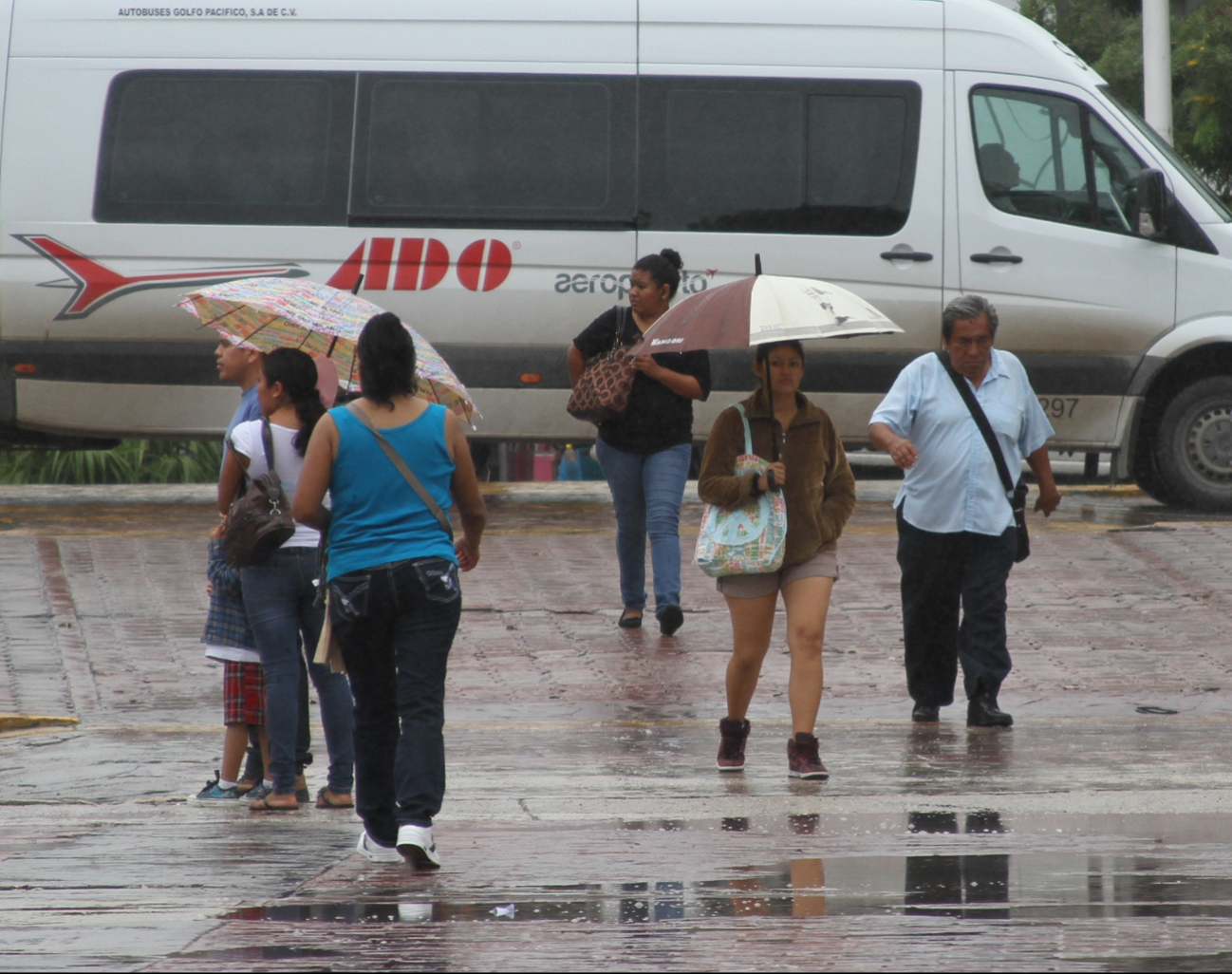 Un fenómeno podría generar lluvias en los municipios de Quintana Roo