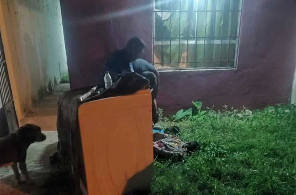 El Pulpo y Mojojo intentaron llevarse una lavadora.