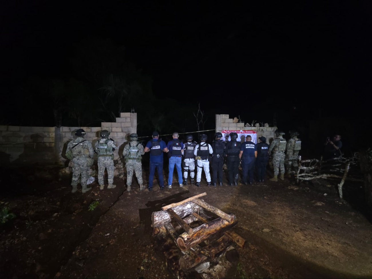 Las evidencias como los vehículos fueron asegurados por los elementos de las uerzas federales, estatales y del municipio