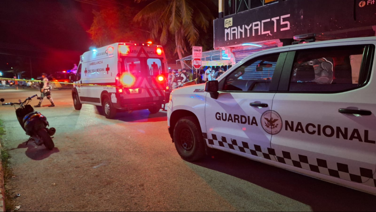Asesinan a taquero frente a sus clientes; al lugar asistieron paramédicos Asesinan a taquero frente a sus clientes; al lugar asistieron paramédicos