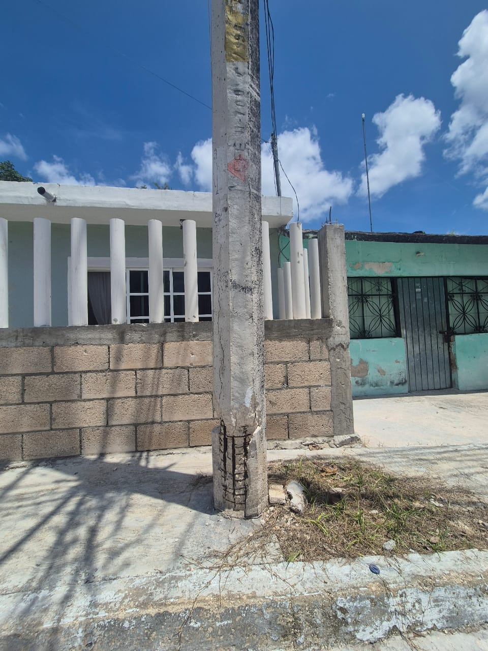Usuarios critican falta de inversión en infraestructura eléctrica pese a los altos pagos. Usuarios critican falta de inversión en infraestructura eléctrica pese a los altos pagos.