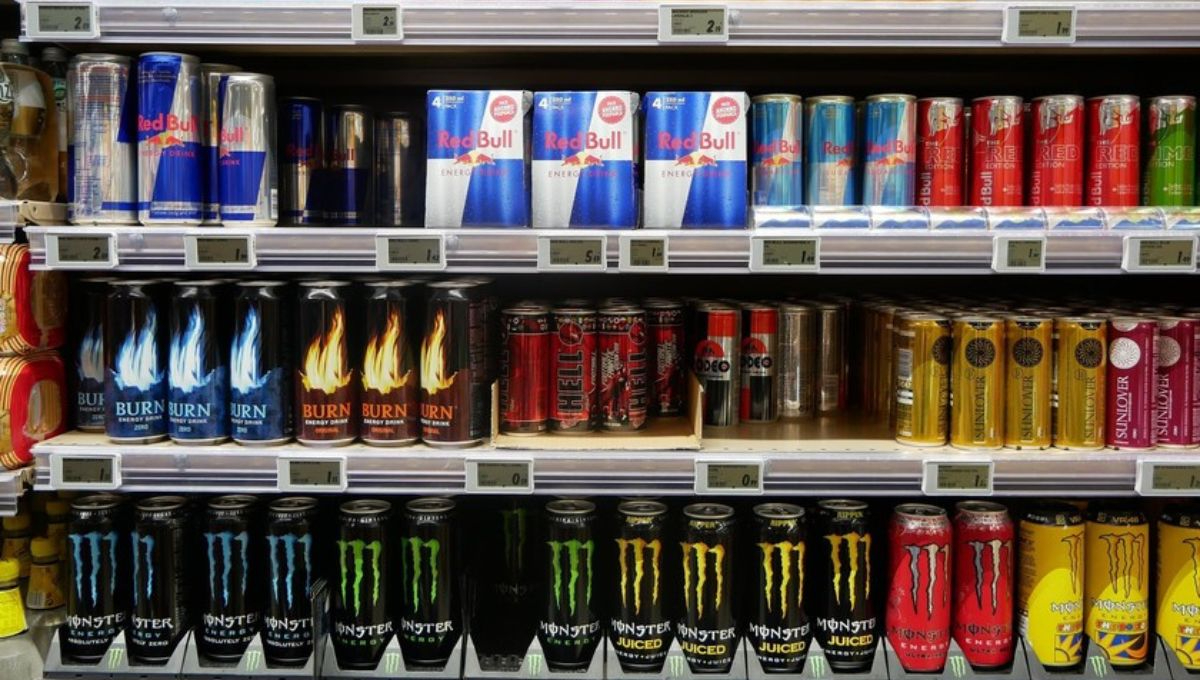 Especialistas en nutrición y pediatría han señalado que este tipo de bebidas no están diseñadas para menores