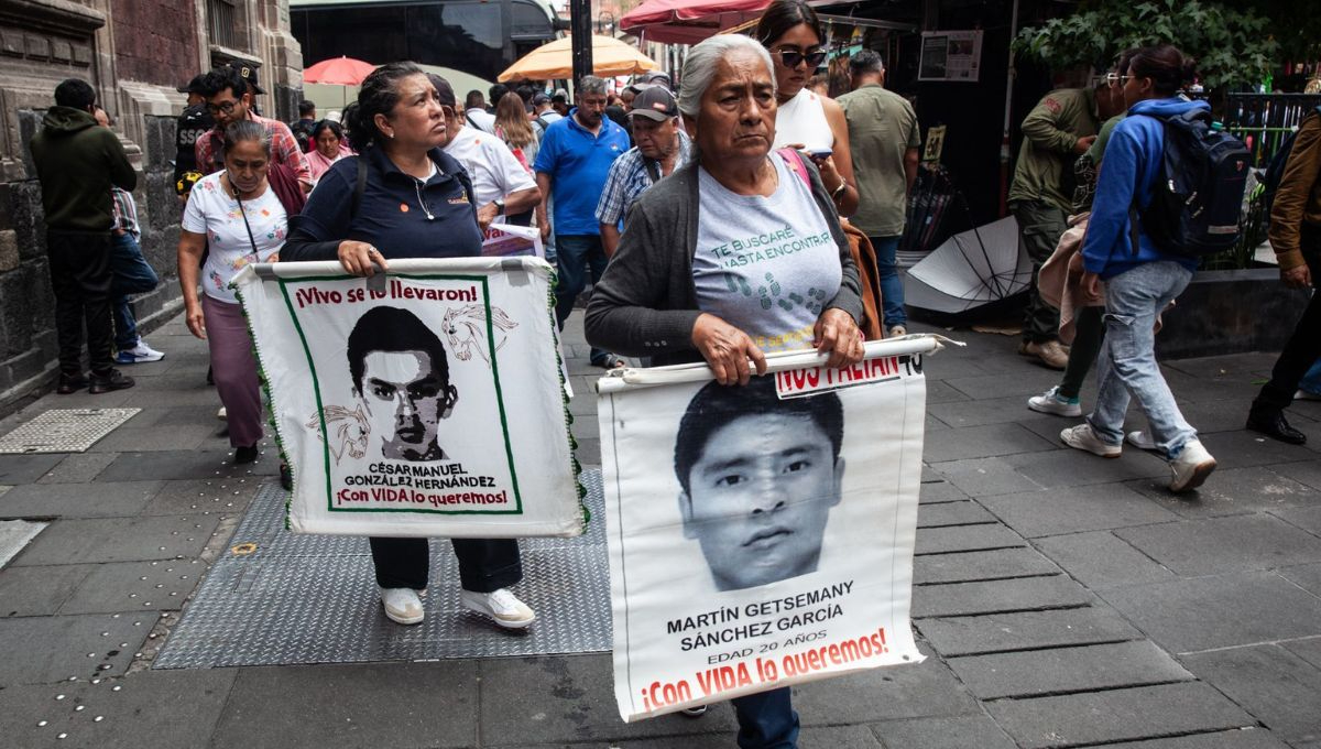 Caso Ayotzinapa: Sheinbaum analiza incorporación de expertos internacionales en nuevas investigaciones
