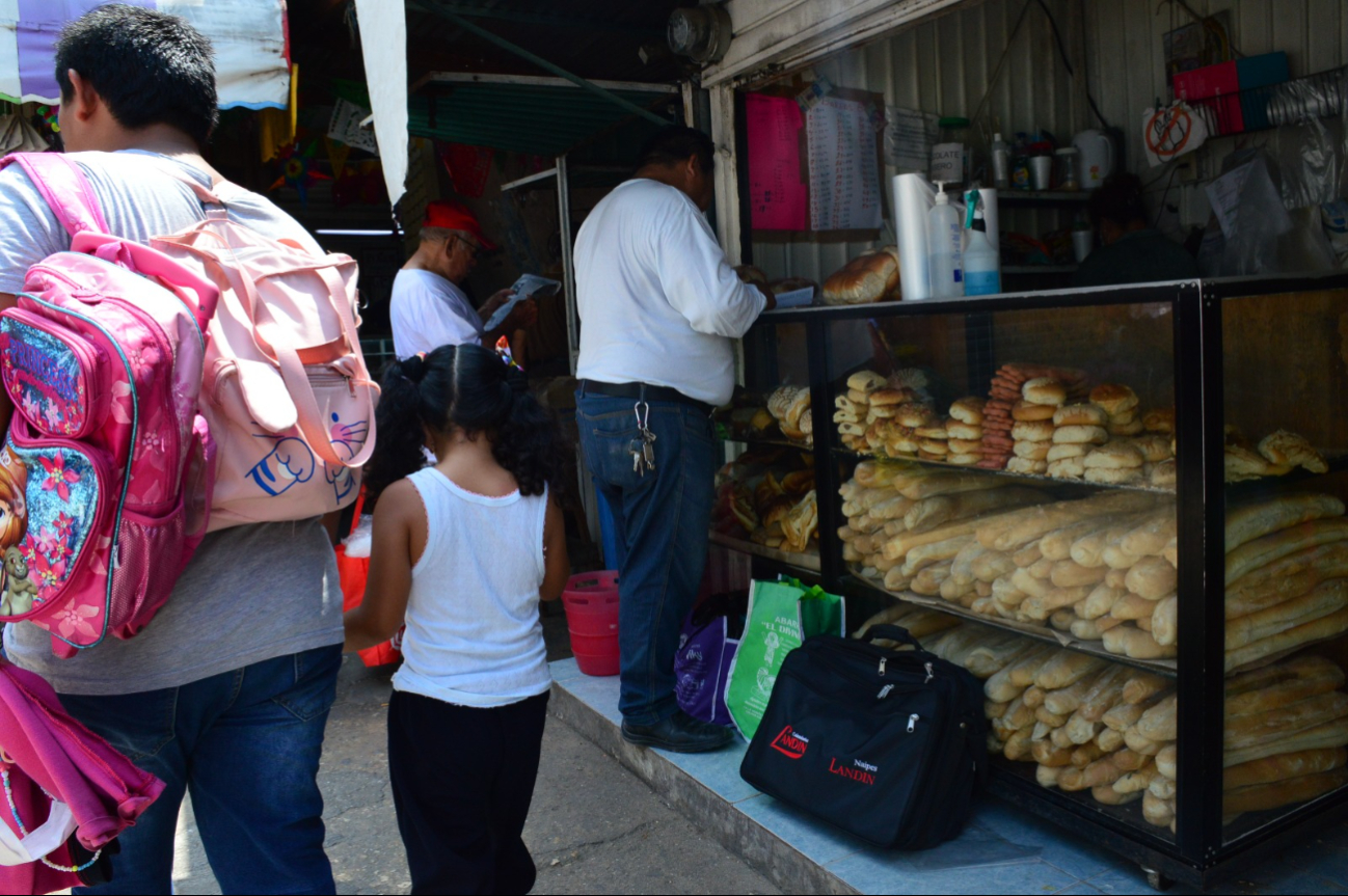 Las panaderías campechanas viven un repunte en ventas de pan blanco por el regreso a clases.