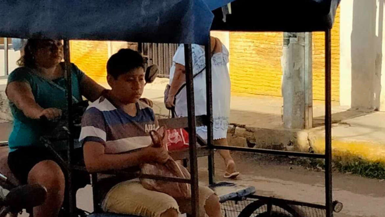 Para algunos mototaxistas, el hecho de que una mujer realice el mismo trabajo que ellos, es algo valioso, digno de respeto y admiración