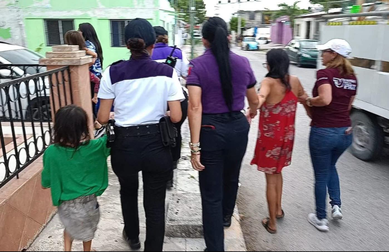 Vecinos denunciaron que los niños estaban en situación de abandono y riesgo.