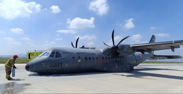 La aeronave tuvo que aterrizar de emergencia en el AIFA. La aeronave tuvo que aterrizar de emergencia en el AIFA.