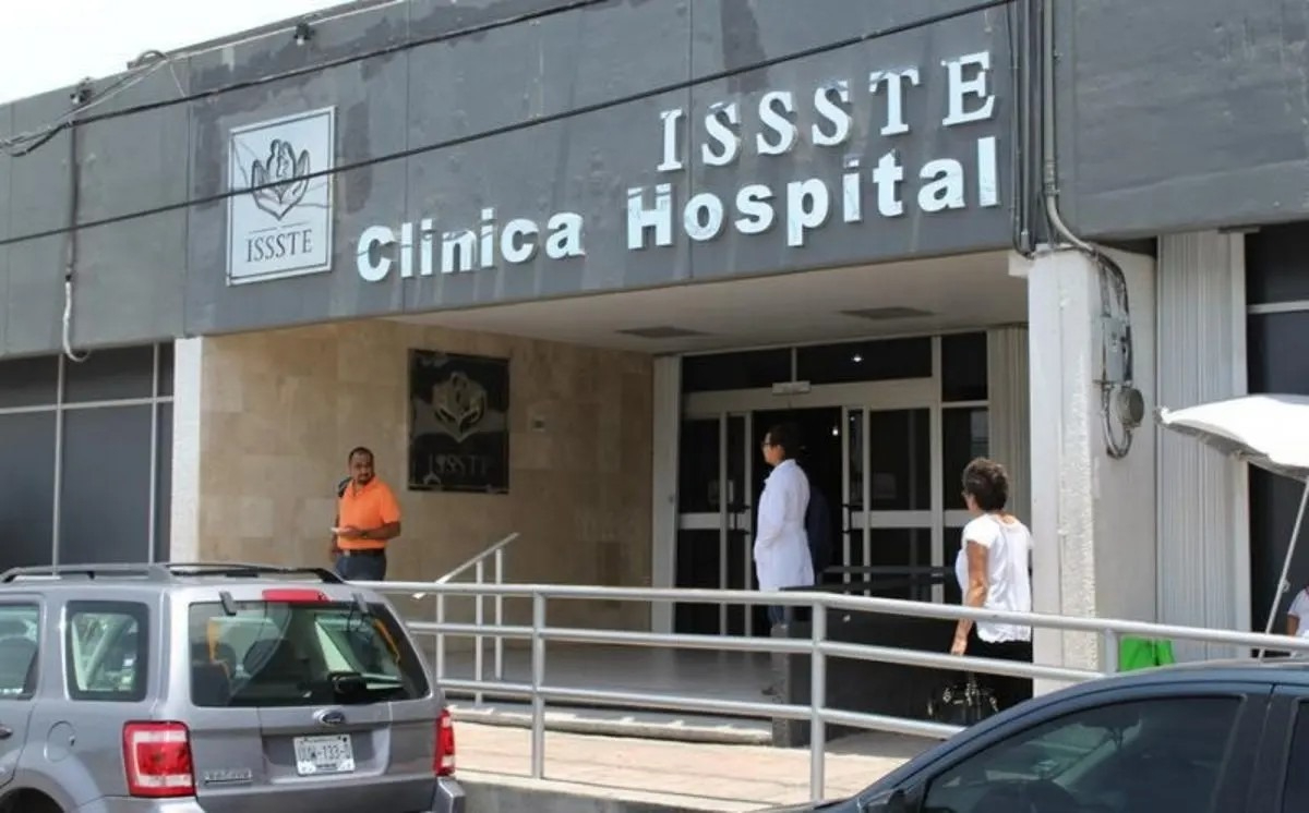 Usuarios de hospitales de Chetumal exigen pronta atención e intervención de las autoridades de salud
