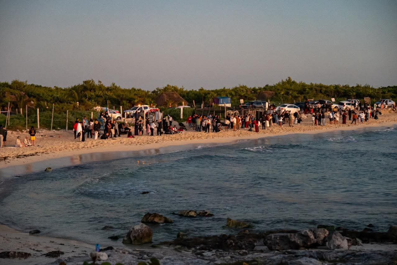 Esta práctica se ha vuelto un símbolo de unión y reflexión para iniciar el año