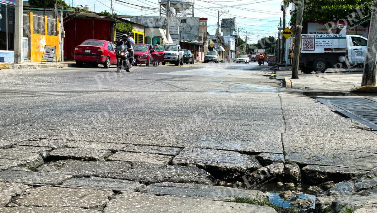 Vecinos de la colonia Manigua denunciaron el abandono de calles por parte del Ayuntamiento de Carmen.