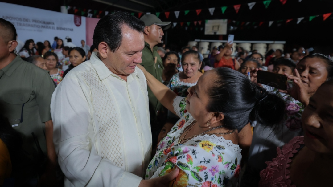 Joaquín Díaz Mena impulsa a los programas sociales en Yucatán