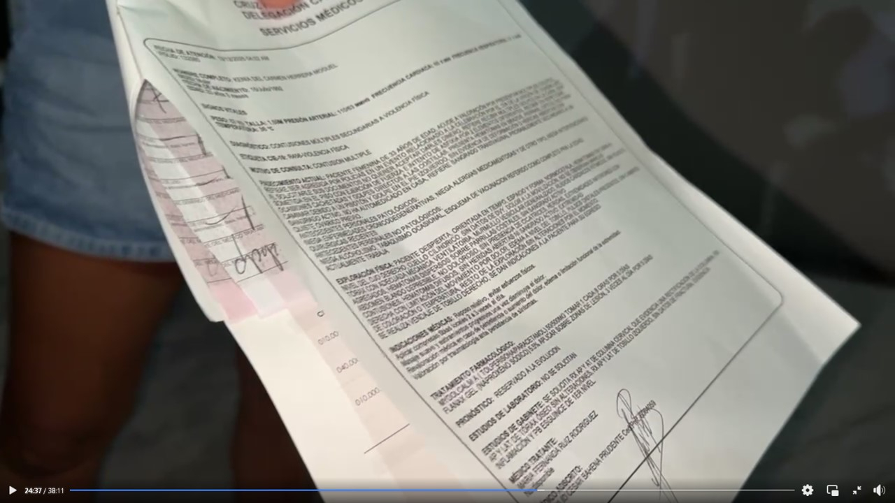 Según la víctima,  el oficial se molestó  porque le cuestionó  la tolerancia hacia   un motociclista que  circulaba sin luces