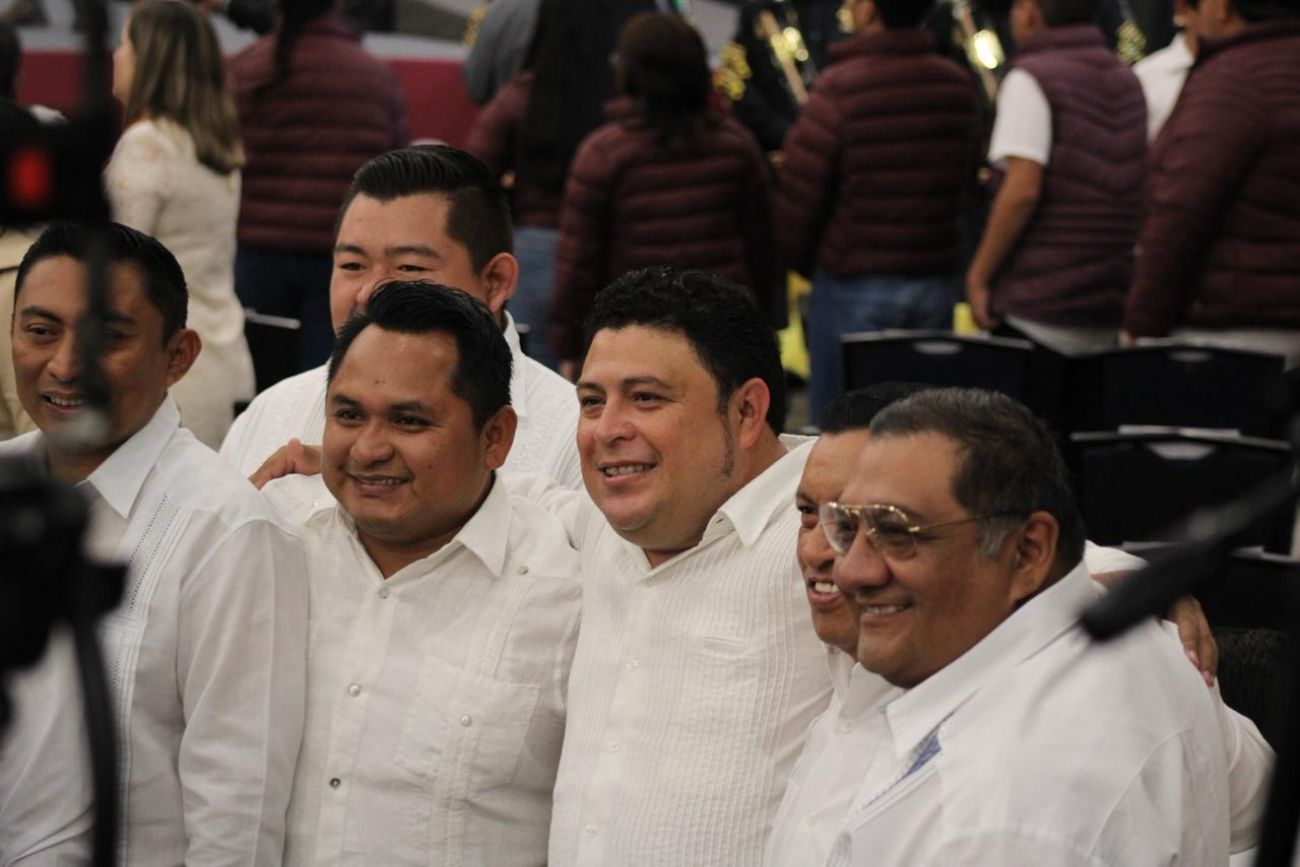 Alcaldes de Yucatán en el Primer Informe de Joaquín Díaz Mena