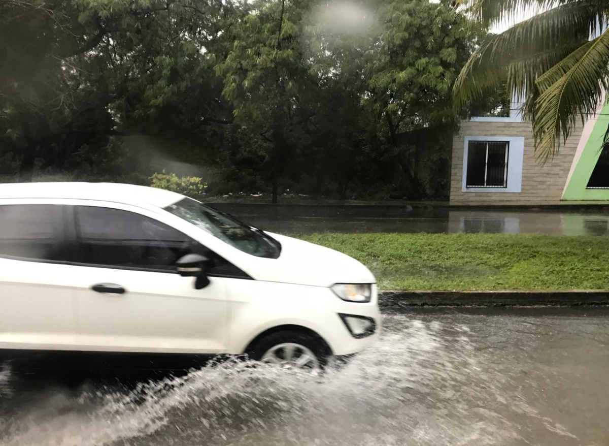 Algunas zonas comenzaron a mostrar signos de inundación