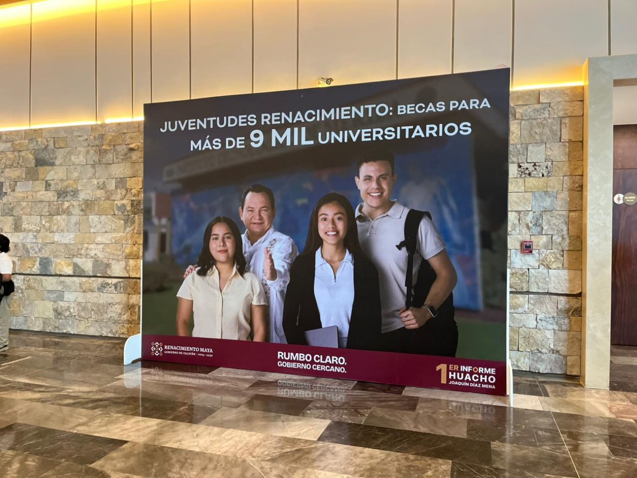 En el Primer Informe de Joaquín Díaz Mena se refrendó su compromiso con los yucatecos