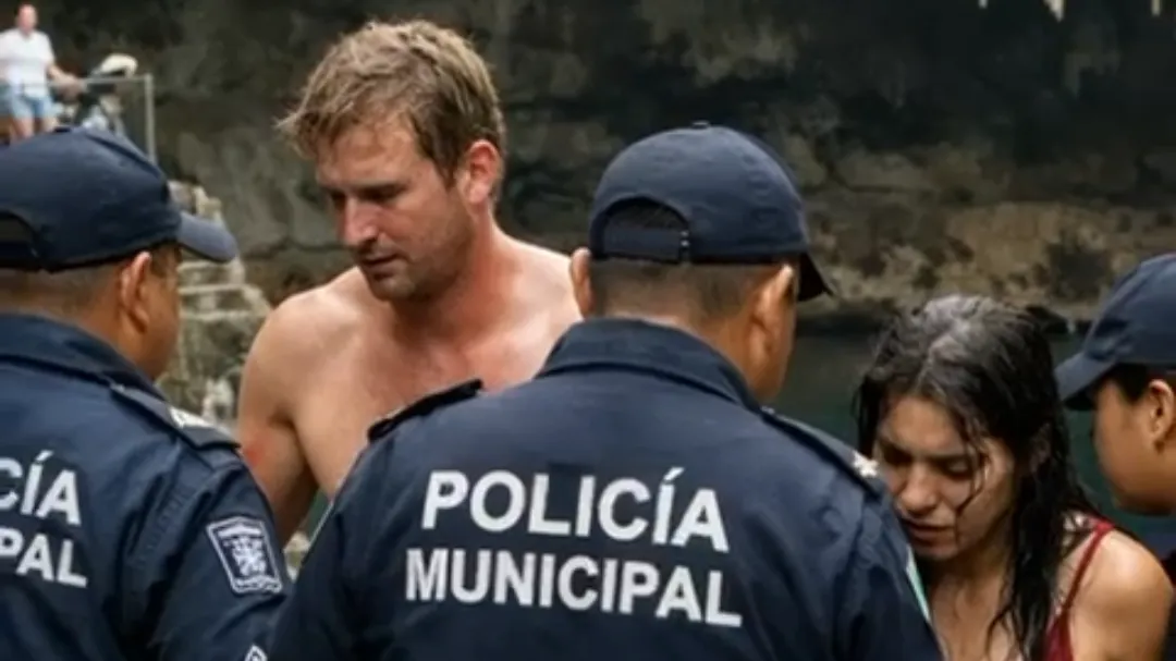 Sorprenden a pareja realizando actos inapropiados en el cenote Zací de Valladolid