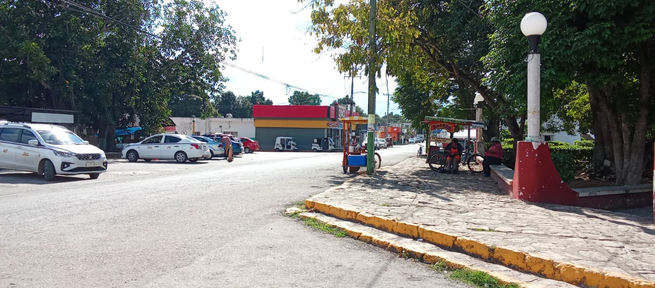En el sur del  municipio, la densa  vegetación concentra  la humedad y el frío,  lo que retrasa el  calentamiento