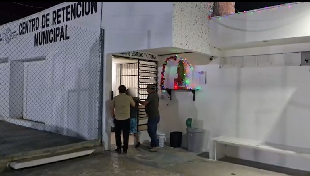 El detenido fue trasladado ante un Juez de Control en Playa del Carmen para el seguimiento del proceso penal correspondiente.