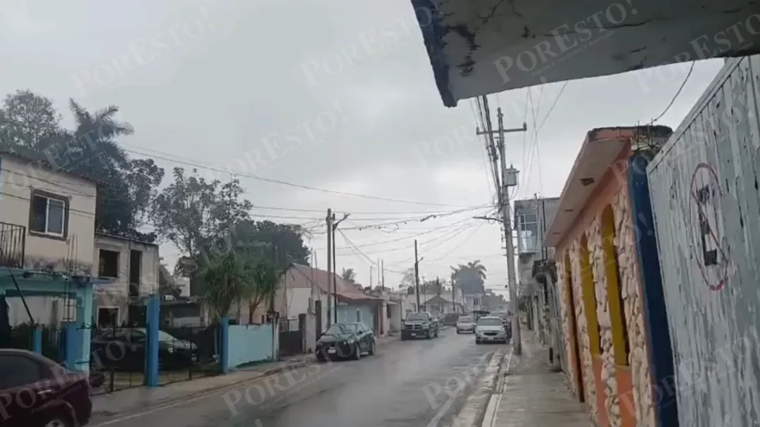 Se reportan calles encharcadas, aunque las actividades no se detuvieron.