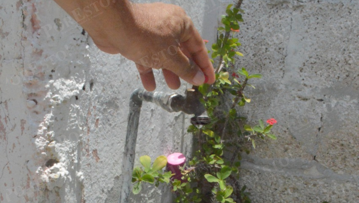 Fuga en línea principal provoca baja presión de agua en 27 zonas de la ciudad en Día de Reyes