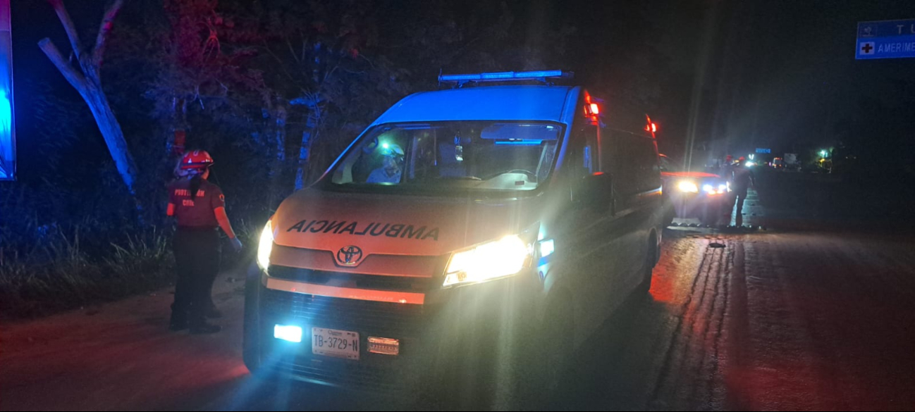 Paramédicos brindaron los primeros auxilios y lo trasladaron al hospital.