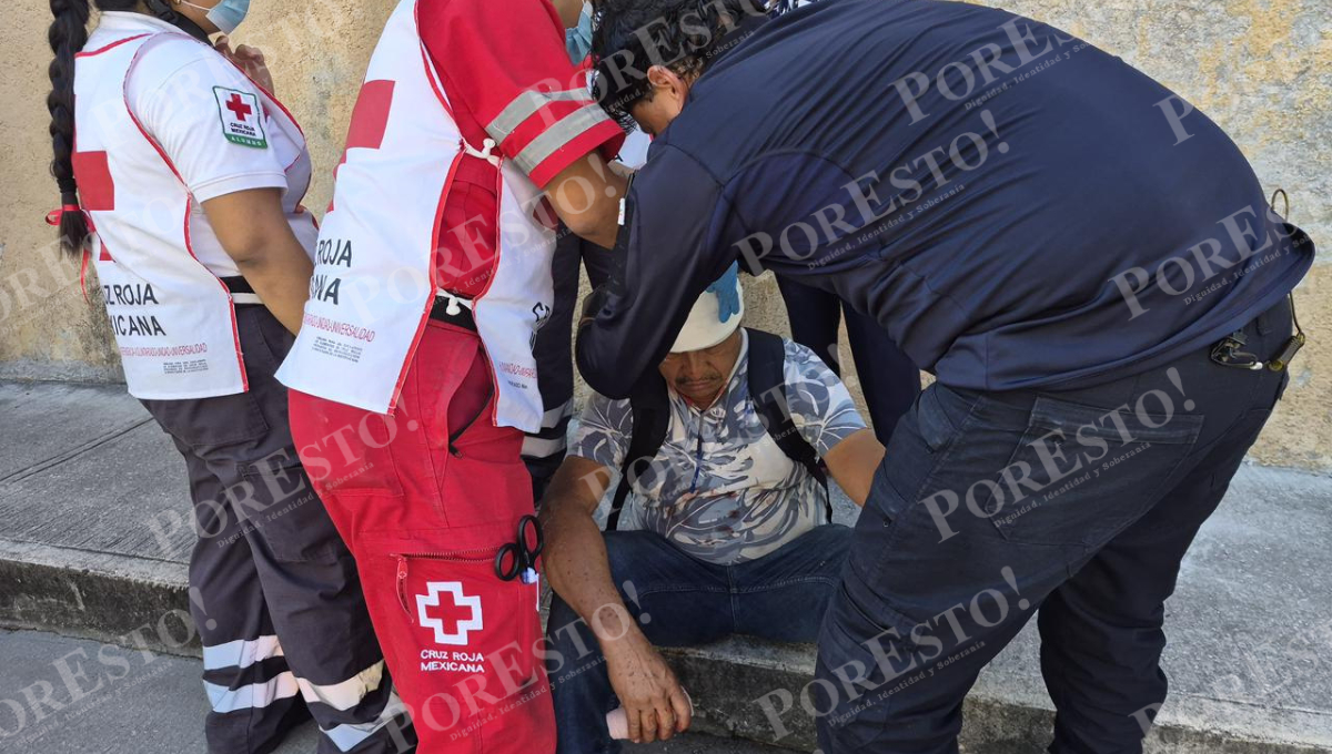 Cruz Roja trasladó al lesionado a un hospital.