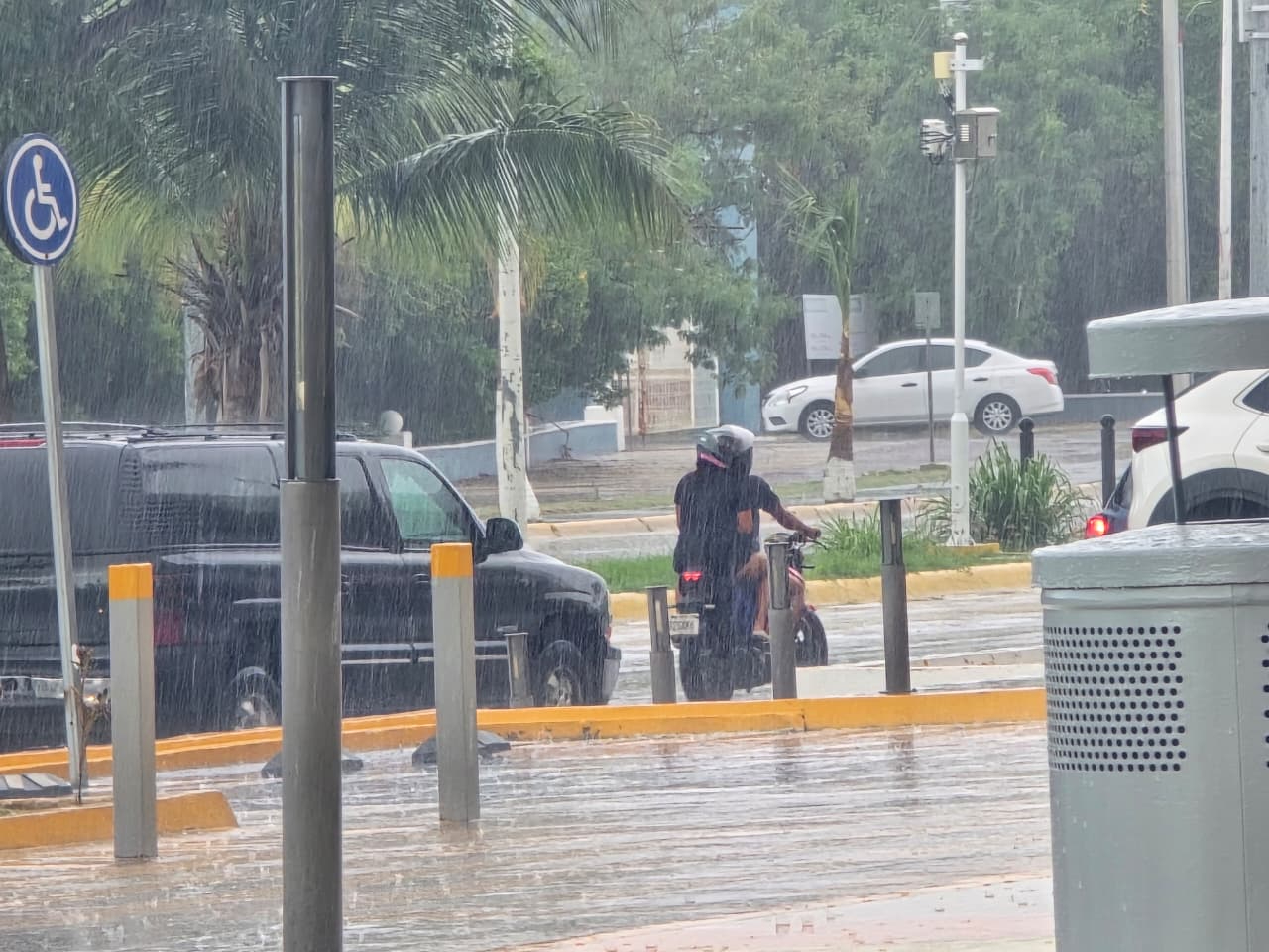 El SMN pronostica lluvias muy fuertes con puntuales intensas para Campeche este viernes 02 de octubre.