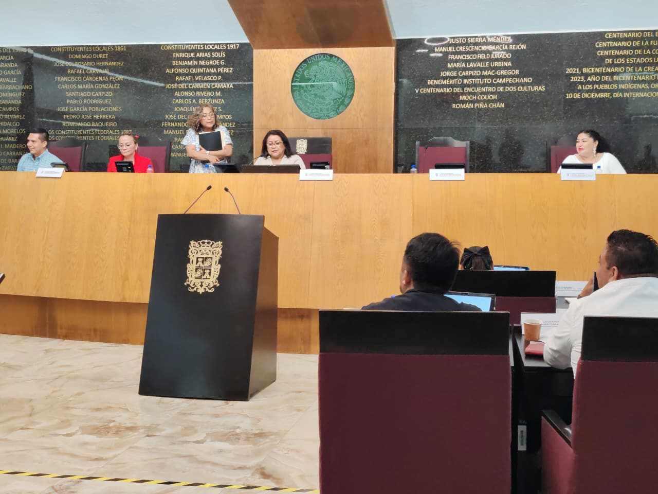 Primera sesión arranca con choque entre bancadas y tres reformas aprobadas