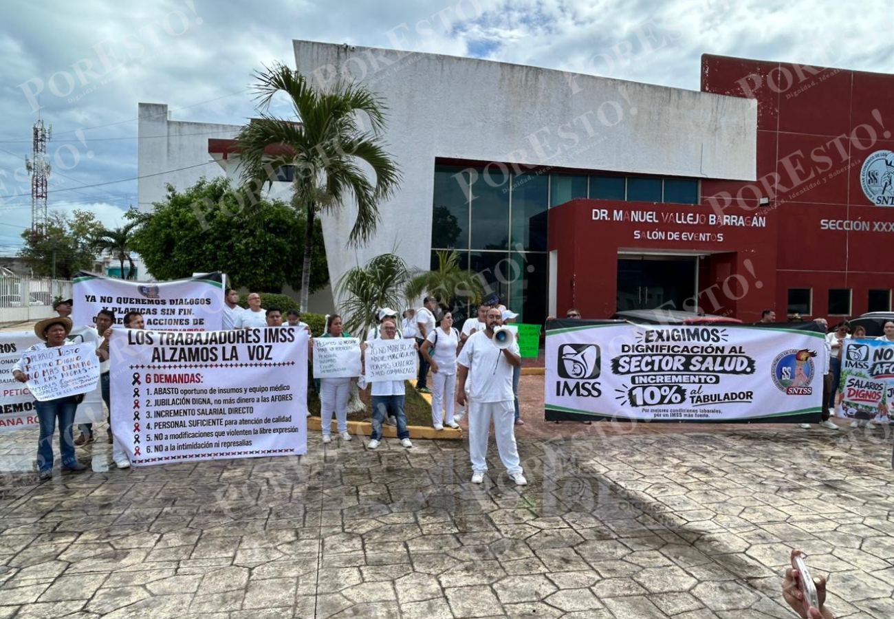 Enfermeras, camilleros y personal de distintas áreas reclamaron transparencia a su dirigencia y exigieron respeto al Contrato Colectivo de Trabajo