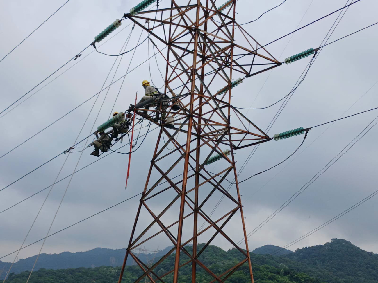 Invertirán 627 millones de pesos en 24 obras de modernización de redes eléctricas entre 2025 y 2029.