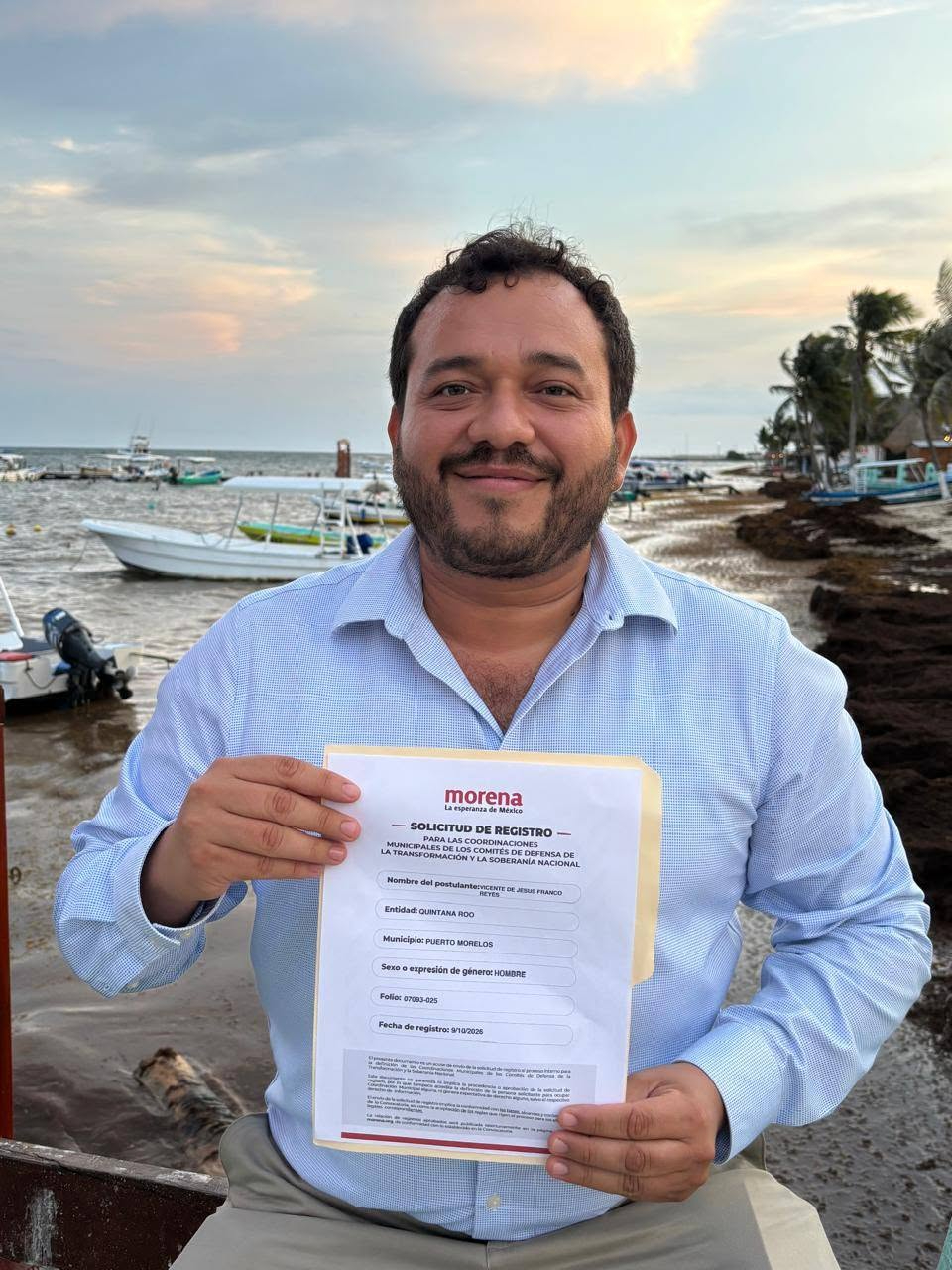 Vicente Franco Reyes se registró en el proceso interno de Morena en Puerto Morelos, Quintana Roo.