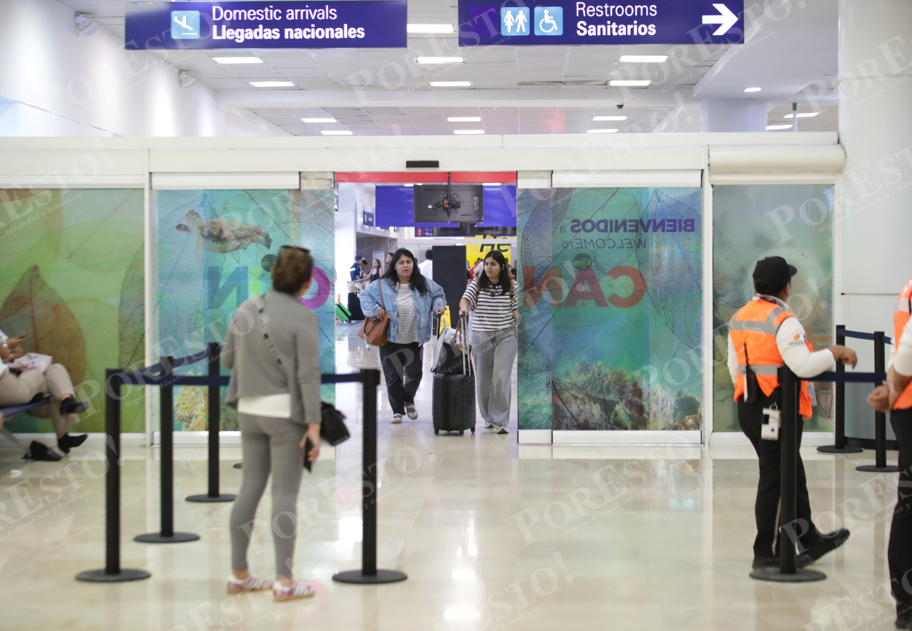 El monitoreo del Sustainable Tourism Advanced Research Center de la Universidad Anáhuac muestra una reducción que alcanza a los aeropuertos de Cancún, Cozumel y Tulum; la menor disponibilidad podría encarecer algunas tarifas