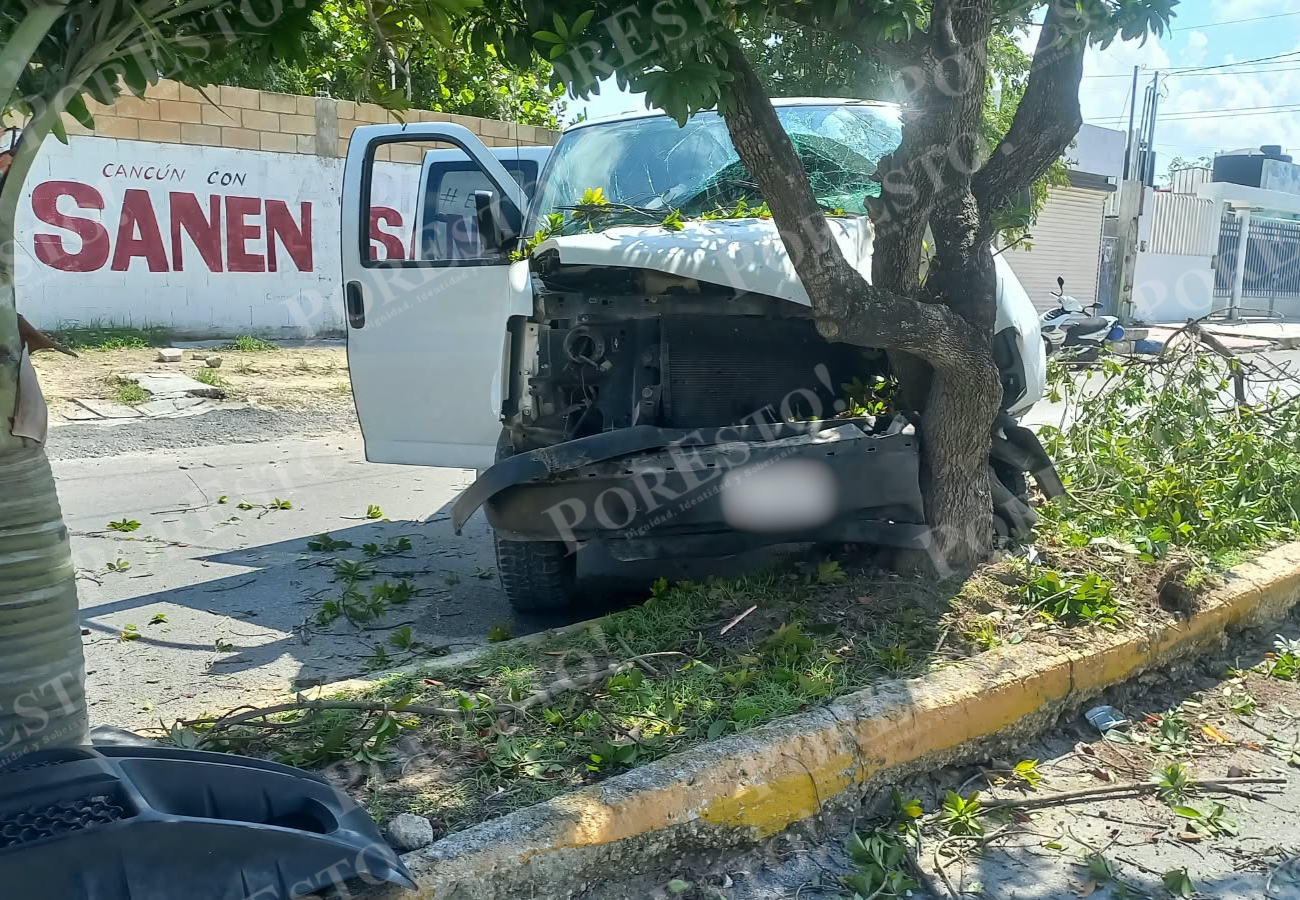 El conductor se encontraba estable mientras recibía atención prehospitalaria