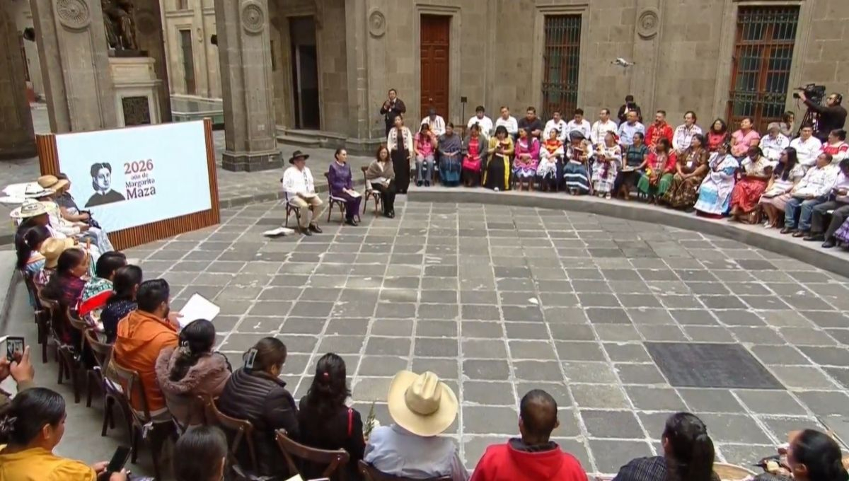 La presidenta Claudia Sheinbaum encabeza el acto oficial de este lunes como parte de las actividades conmemorativas del 12 de octubre