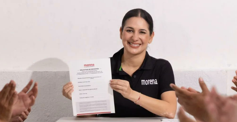 Estefanía Mercado se registra para buscar la coordinación municipal de Morena en Playa del Carmen