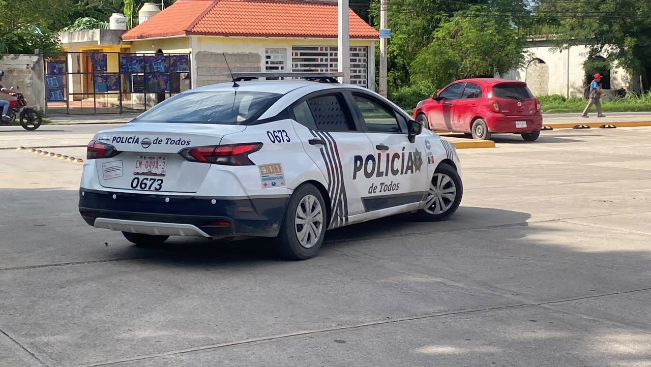 Policías detuvieron a un sujeto apodado "El Gemelo" por agredir e intentar robar a una mujer.