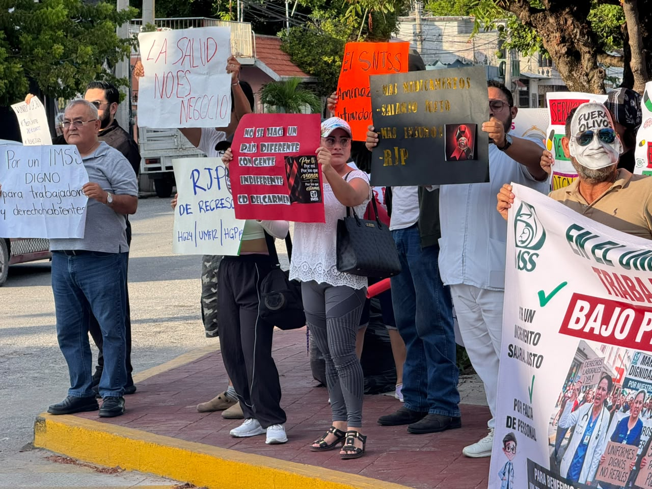 Solicitaron una jubilación digna y el pleno respeto a sus derechos laborales adquiridos.