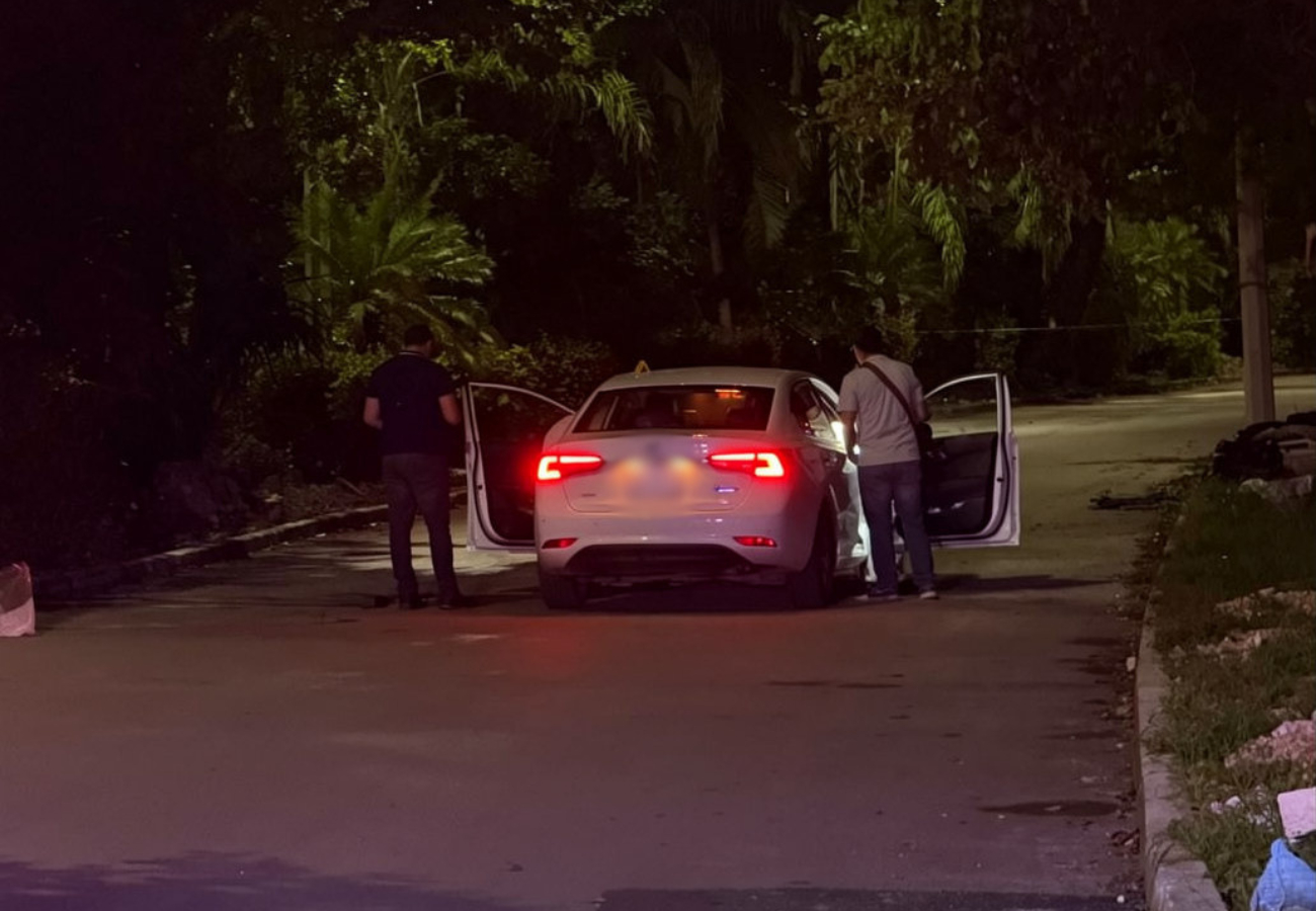 De acuerdo con testimonios recabados en la zona, la víctima habría sido atacada con un arma punzocortante